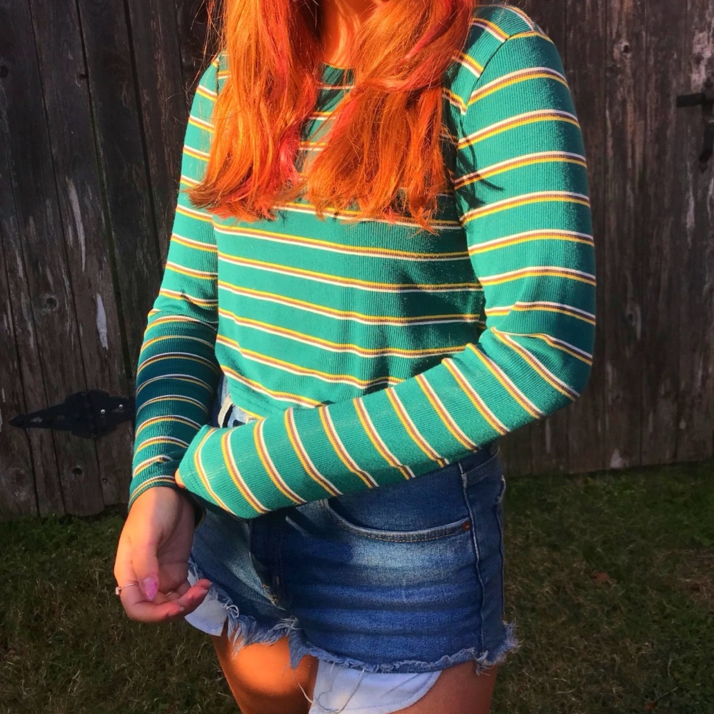 Green long sleeve shirt